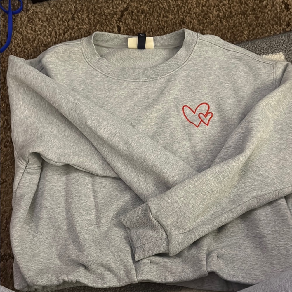 Universal Thread Gray Crew Neck Sweater with Red Heart